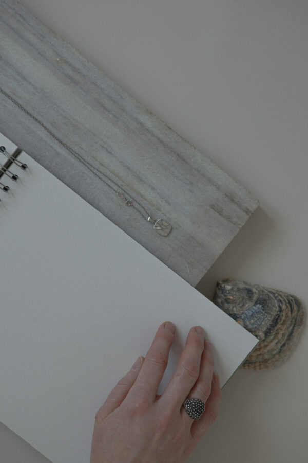 Album na spirali 28 x 20 cm łąka z symbolem SERCE