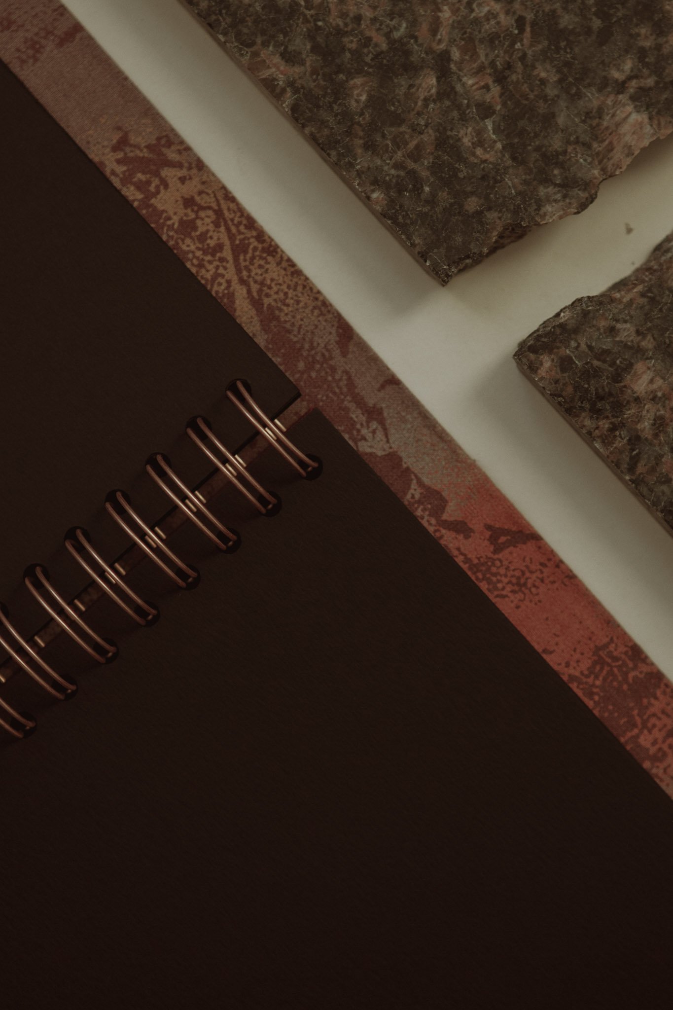 Album na spirali 28 x 20 cm wino z Bordeaux z symbolem SERCE