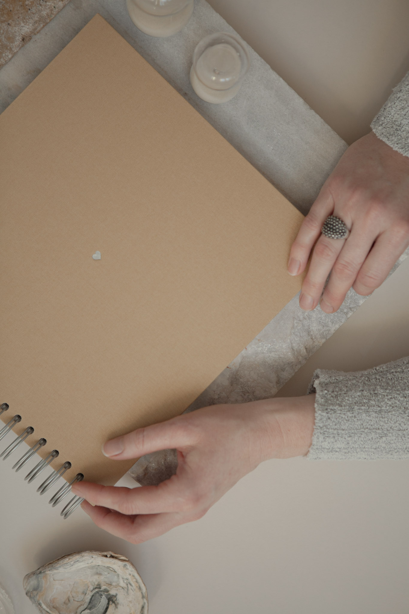 Album na spirali 26 x 25 cm plaża z symbolem SERCE