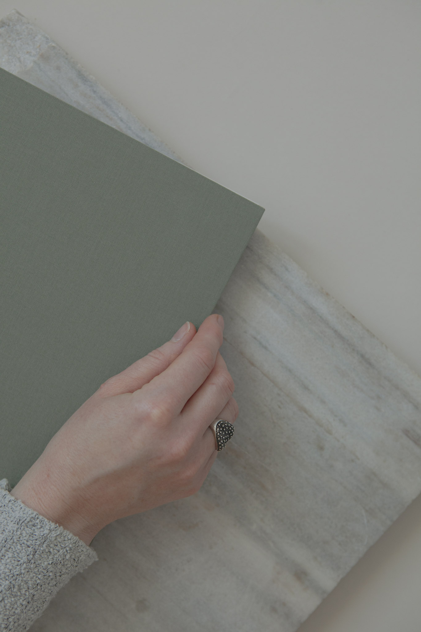 Album na spirali 26 x 25 cm las z symbolem SERCE