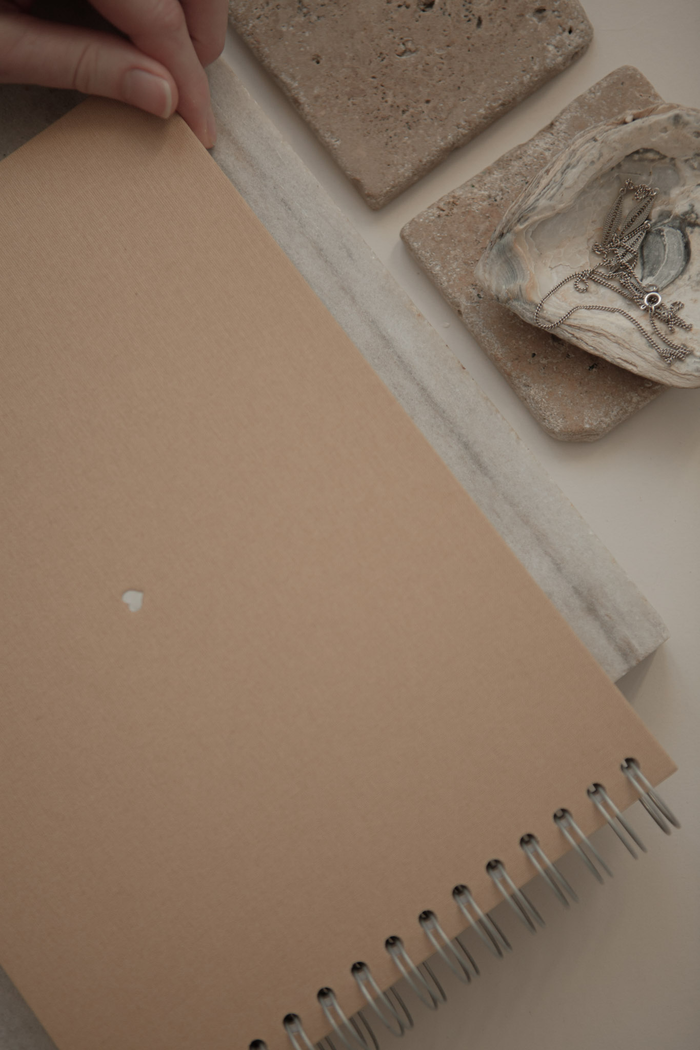 Album na spirali 28 x 20 cm plaża z symbolem SERCE