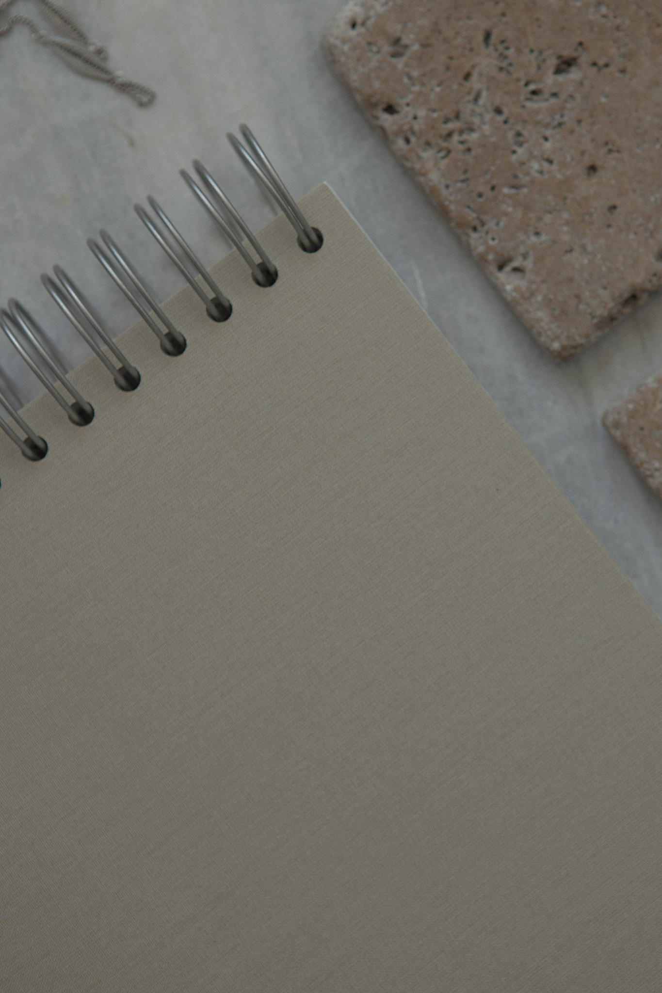 Album na spirali 26 x 25 cm łąka z symbolem SERCE