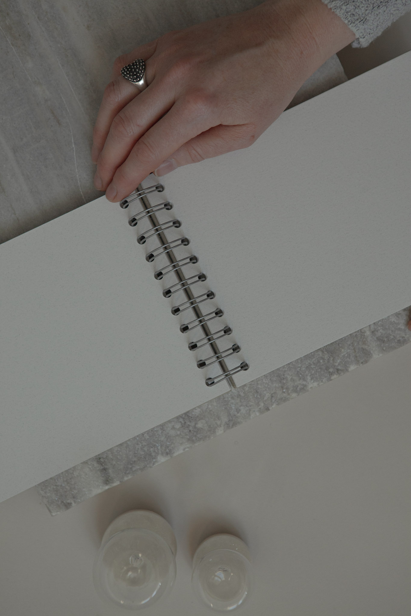 Album na spirali 20 x 15 cm łąka z symbolem SERCE