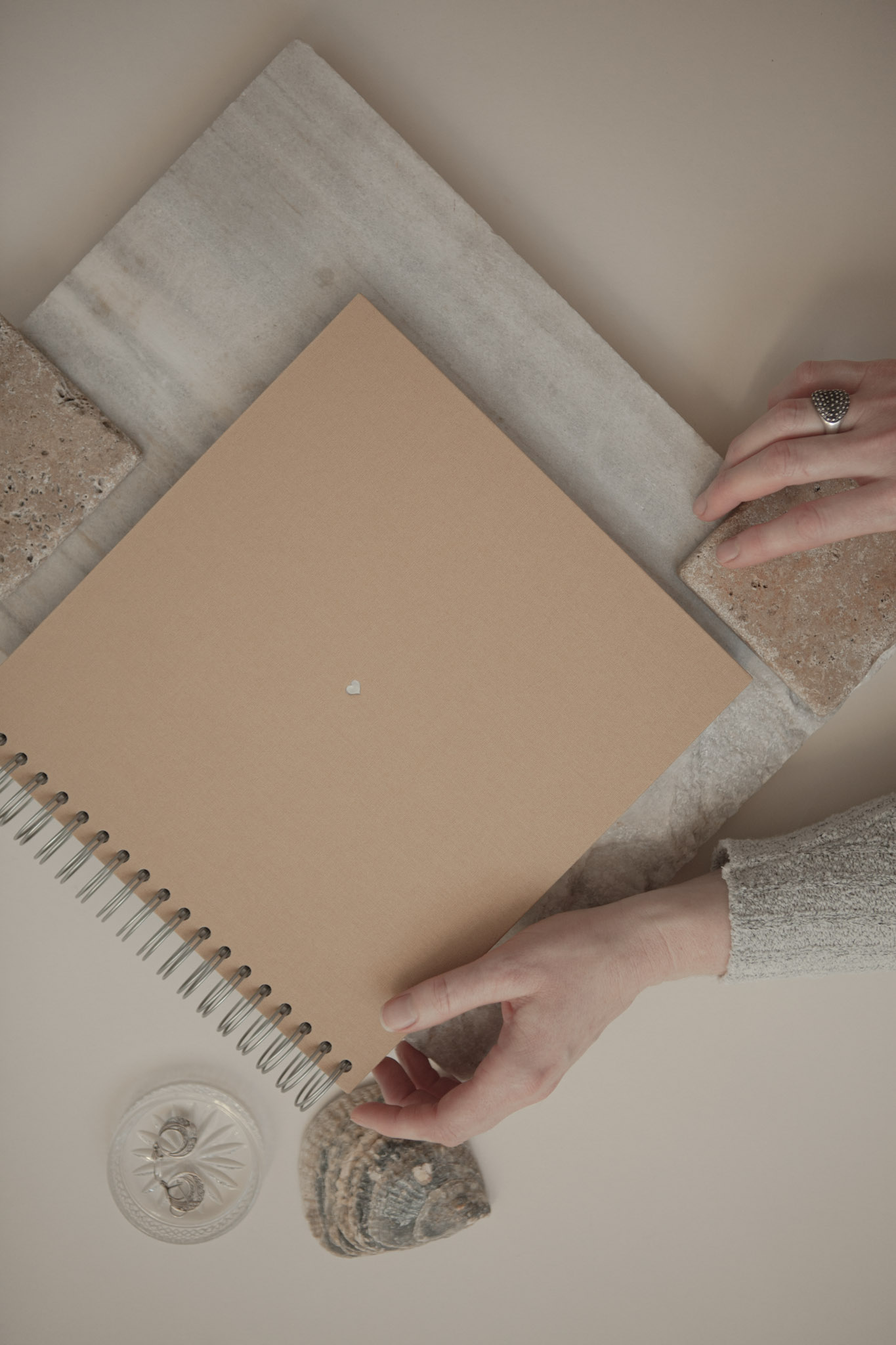 Album na spirali 26 x 25 cm plaża z symbolem SERCE